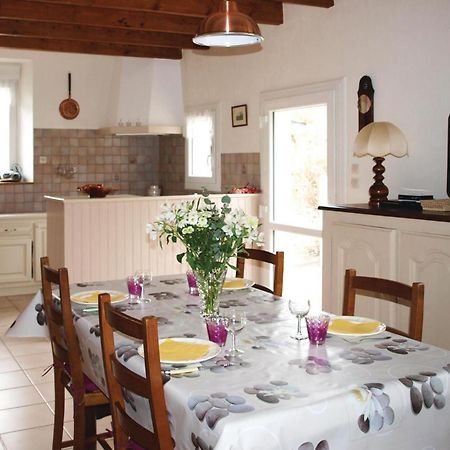 3 Bedroom Awesome Home In Lézardrieux Esterno foto